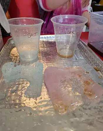 Tray with two cups, Salt and Sugar